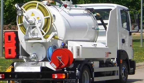 Camió cuba a Barcelona